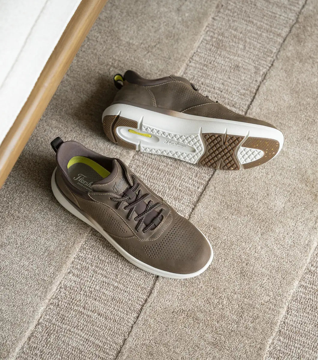 Florsheim Fleet Perf Toe Elastic Lace Sneaker