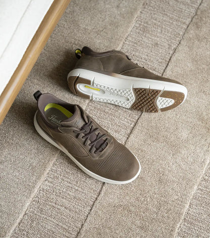 Florsheim Fleet Perf Toe Elastic Lace Sneaker