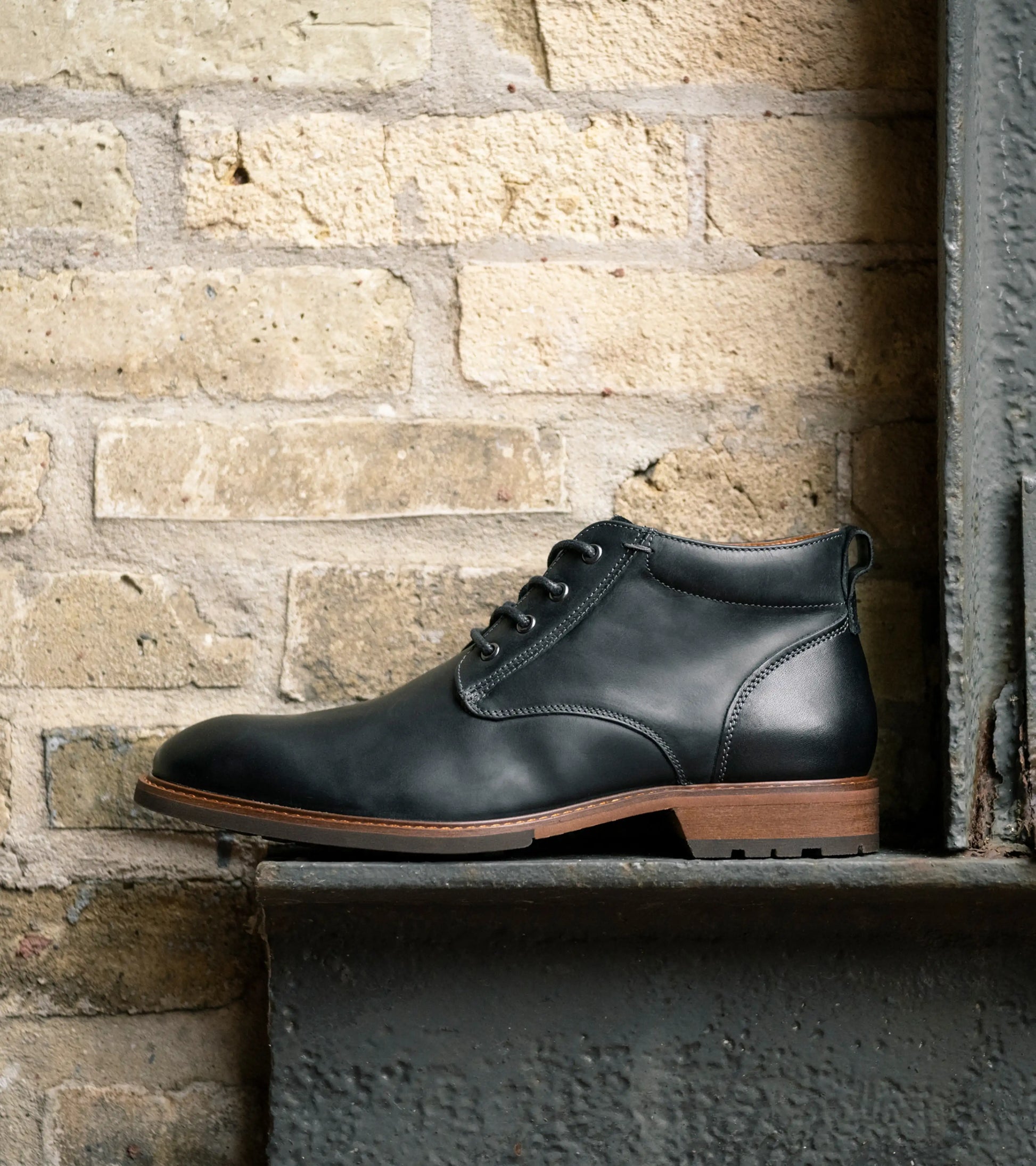 Florsheim Lodge Plain Toe Chukka Boot